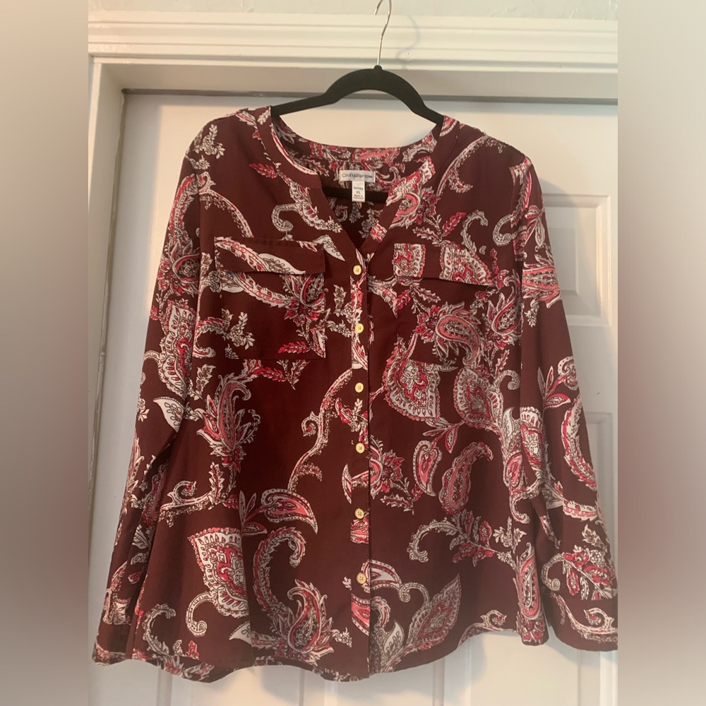 Croft & Borrow women’s petite L paisley print blouse